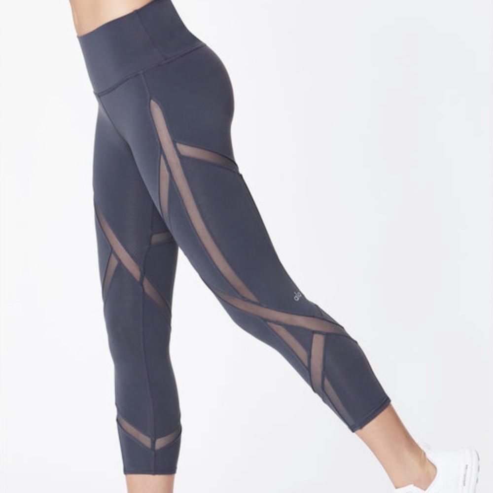 ALO YOGA High-Waist Laced Capri Leggings-- Grey